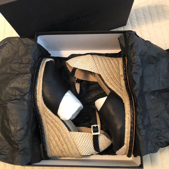 Paloma Barcelo Black Leather Wedge - Picture 6 of 7